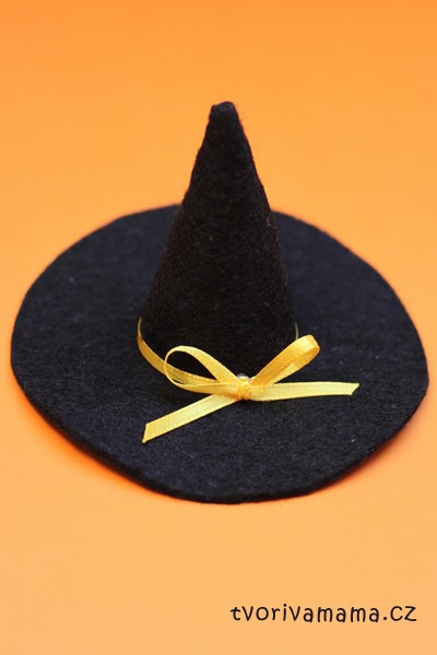 Cute Halloween Witch Hat - The Creative Mom