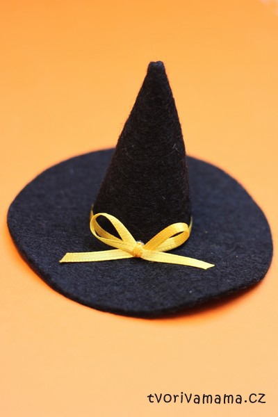 Cute Halloween Witch Hat - The Creative Mom